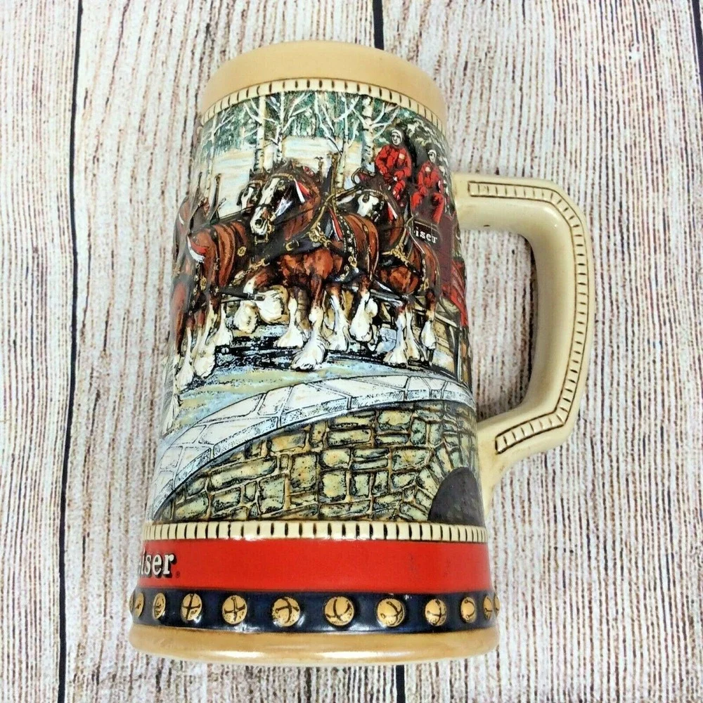 1988 Anheuser Busch Budweiser Clydesdale Holiday Beer Stein Collectors Series
